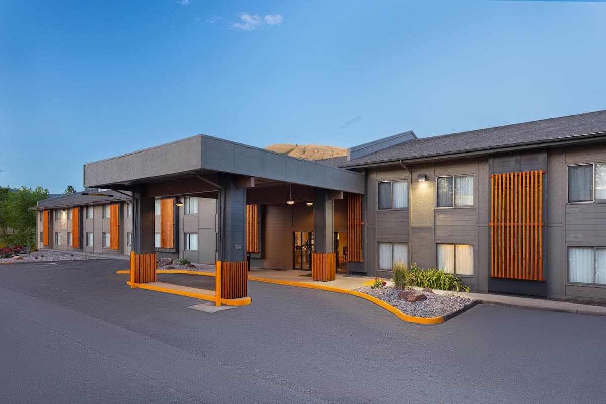 Days Inn and Suites by Wyndham Downtown Missoula-University, Hotel in Missoula