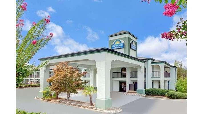 Days Inn & Suites by Wyndham Stockbridge South Atlanta, Hotel in Stockbridge
