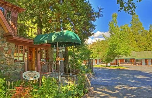 Strawberry Valley Inn, Hotel in Mount Shasta