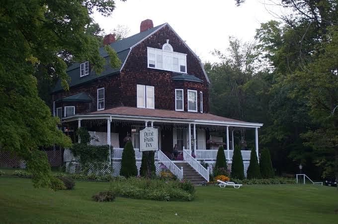 Deer Park Inn & Restaurant, Guesthouse in Mountain Lake Park