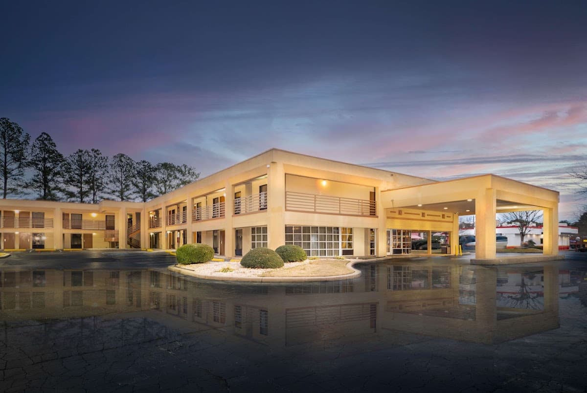 Days Inn by Wyndham Atlanta Stone Mountain, Hotel in Mountain Park