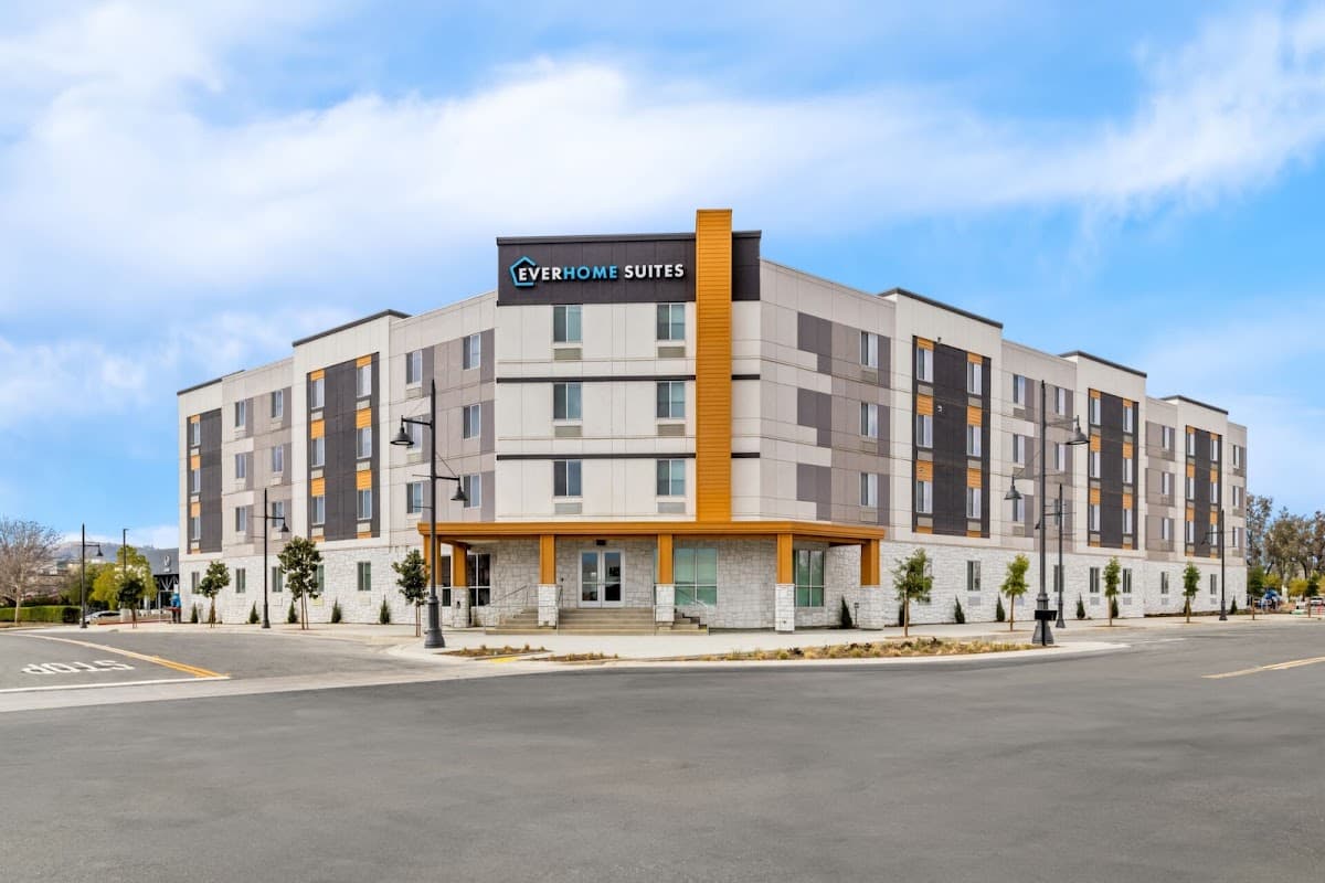 Everhome Suites Temecula Wine Country, Aparthotel in Murrieta Hot Springs