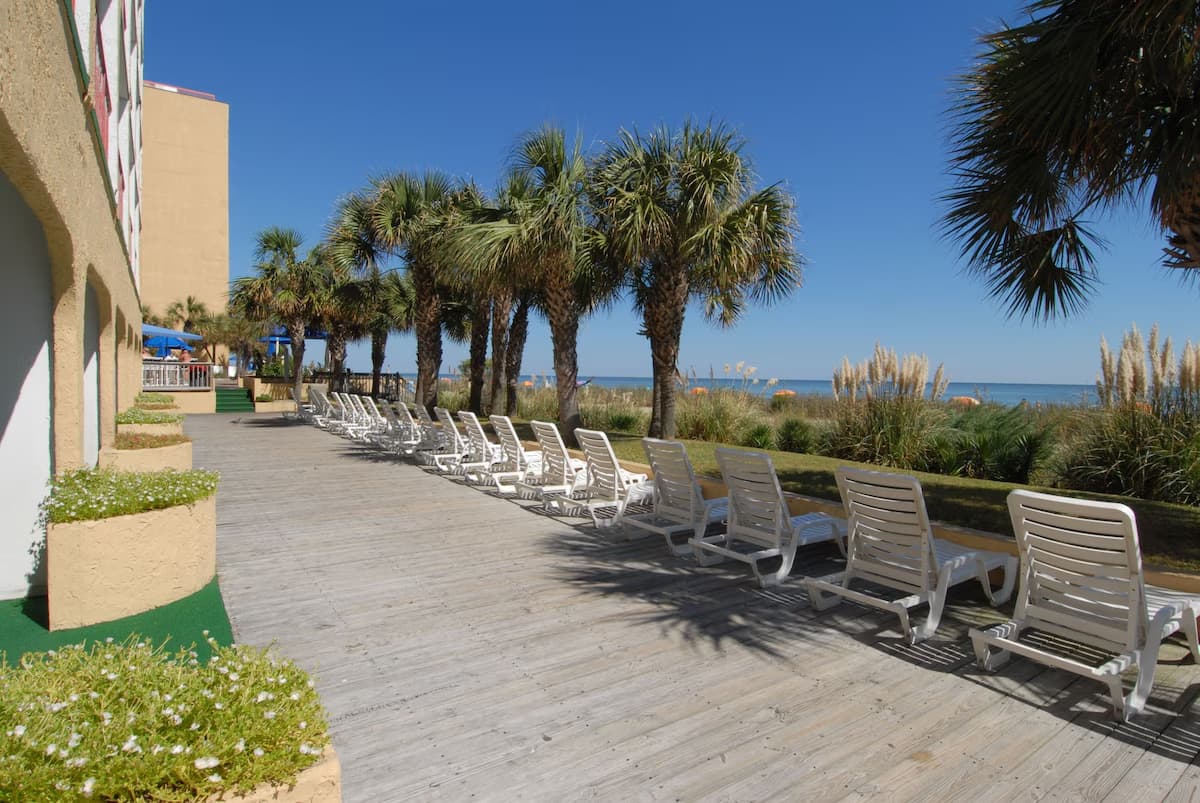 Capital O Sunset Waves Hotel Myrtle Beach Oceanfront, Hotel in Myrtle Beach
