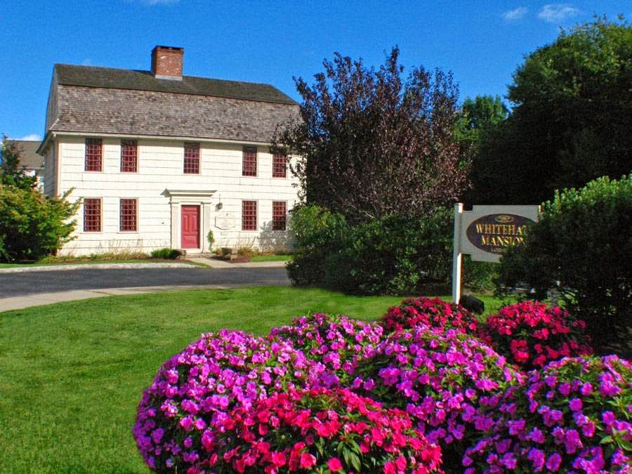 Whitehall Mansion inn, Bed & Breakfast in Old Mystic