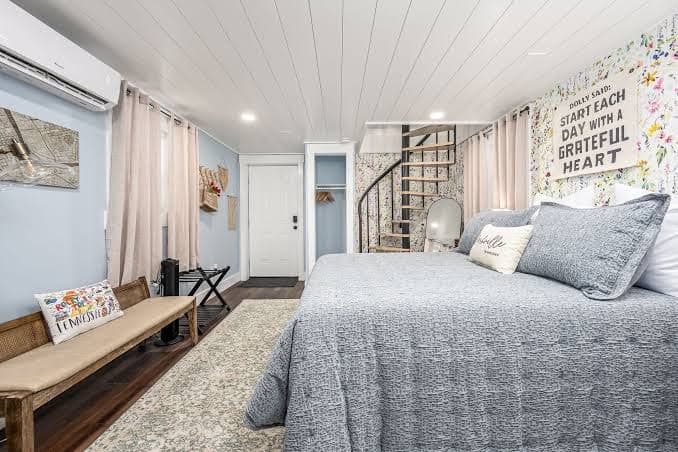 Cozy Guest House in Eclectic East Nashville - 4 guests / 3 beds / 2 bathrooms, Guesthouse in Nashville
