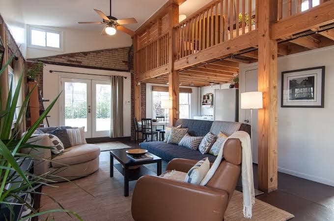 12 South Loft - Peaceful, private guesthouse in a perfect location!, Holiday Home in Nashville