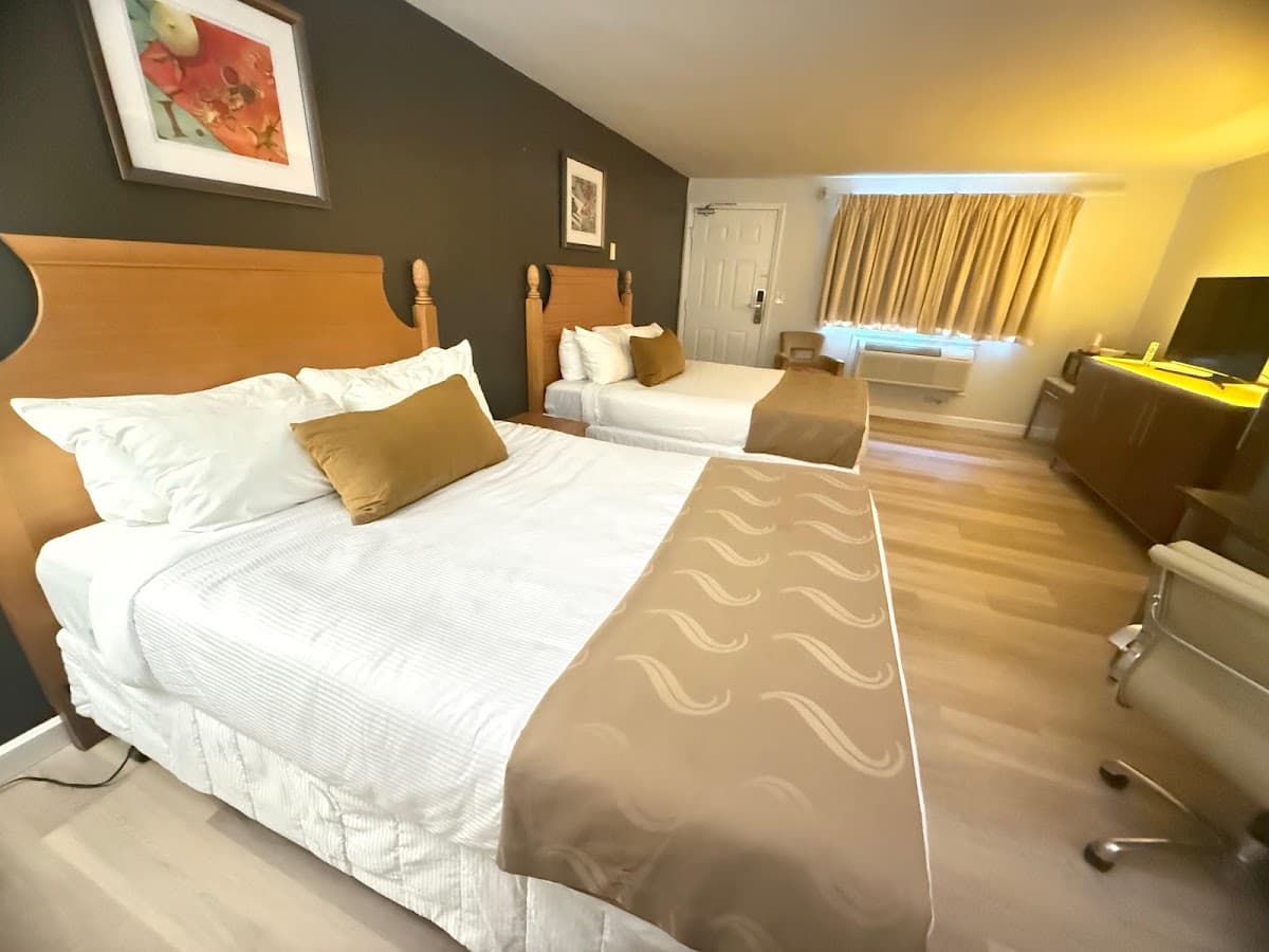 Naval Suites by FairBridge, Aparthotel in Navy Yard City