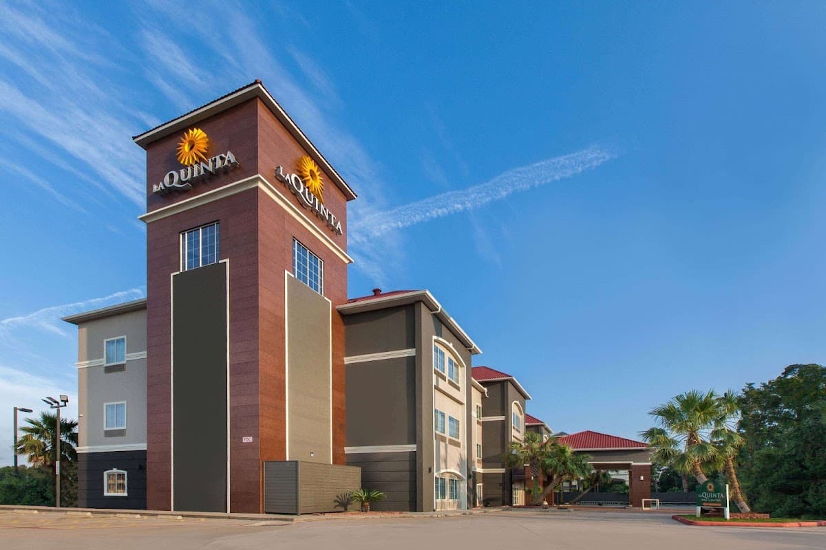 La Quinta Inn & Suites by Wyndham Houston New Caney, Hotel in New Caney