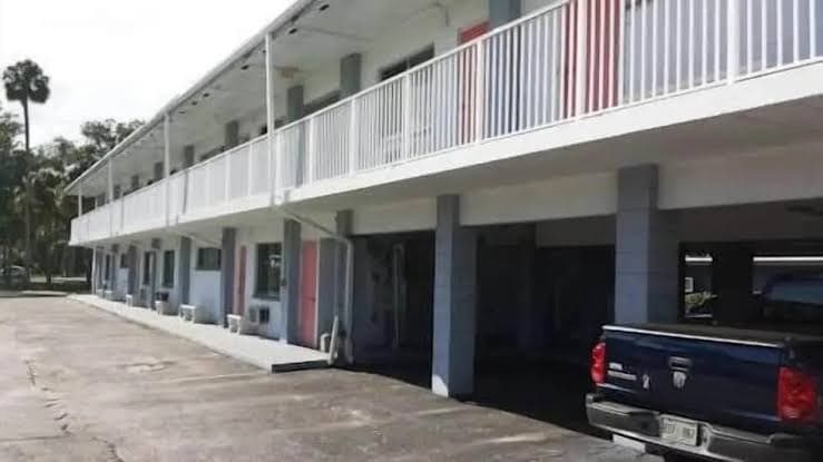 Nocturne Motel, Motel in New Smyrna Beach