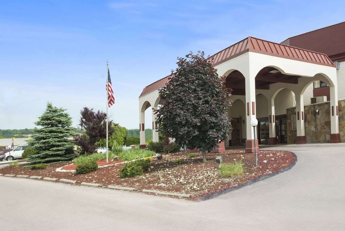 Ramada by Wyndham Pittsburgh/New Stanton, Hotel in New Stanton