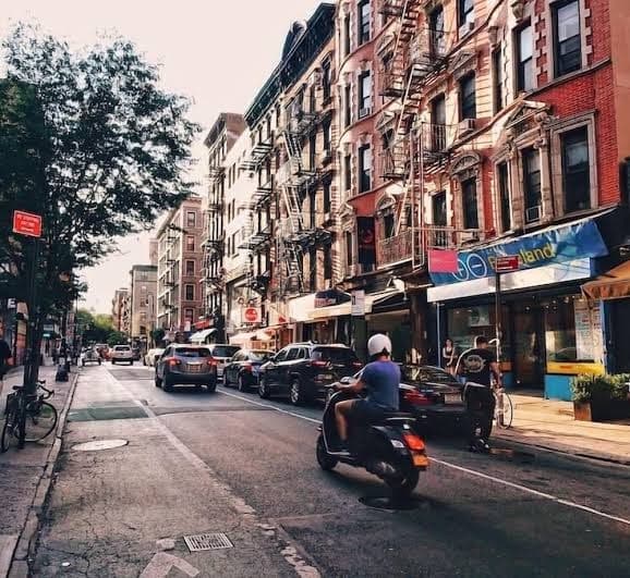 2 Bedroom Apartment with 3 Beds and Kitchen, Hotel in East Village