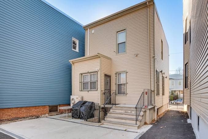 Jersey City Apartment w/ Game Room: 7 Mi to Nyc! - Apartment (3 Bedrooms), Hotel in Jersey City