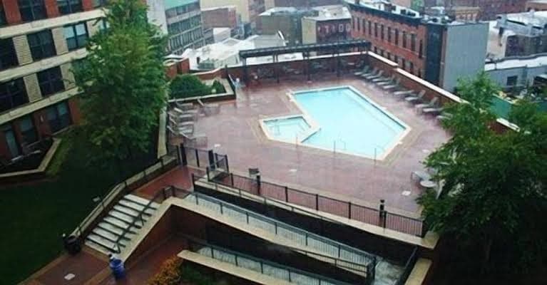 Premier Furnished Apt at Grove Pointe, Hotel in Battery Park City