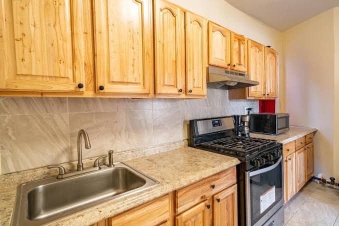 Empire Blvd Guest House - Deluxe Single Room, Guesthouse in Flatbush