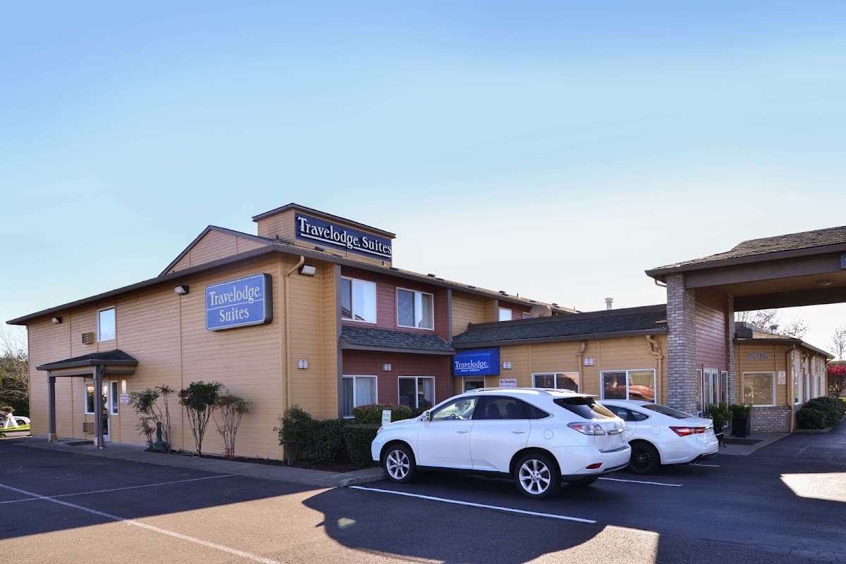 Travelodge Suites by Wyndham Newberg, Hotel in Newberg