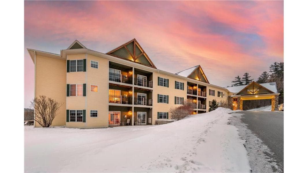 Mountain Edge Suites at Sunapee, an Ascend Collection Hotel, Hotel in Newbury