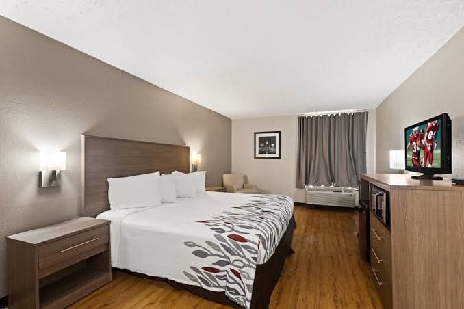 Red Roof Inn & Suites Newnan, Hotel in Newnan