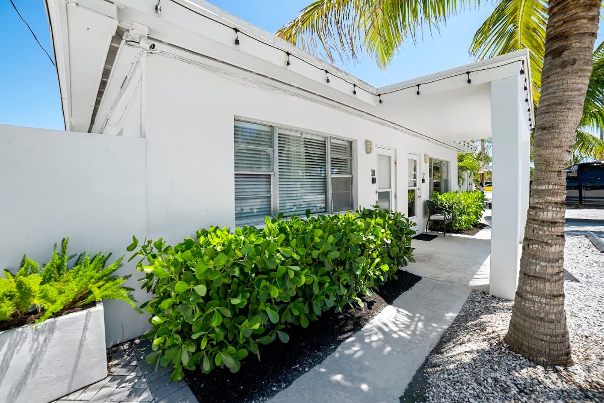 Casey Key Resort ® | Best Beach Resort ON Casey Key | Gulf Shores, Resort in Nokomis