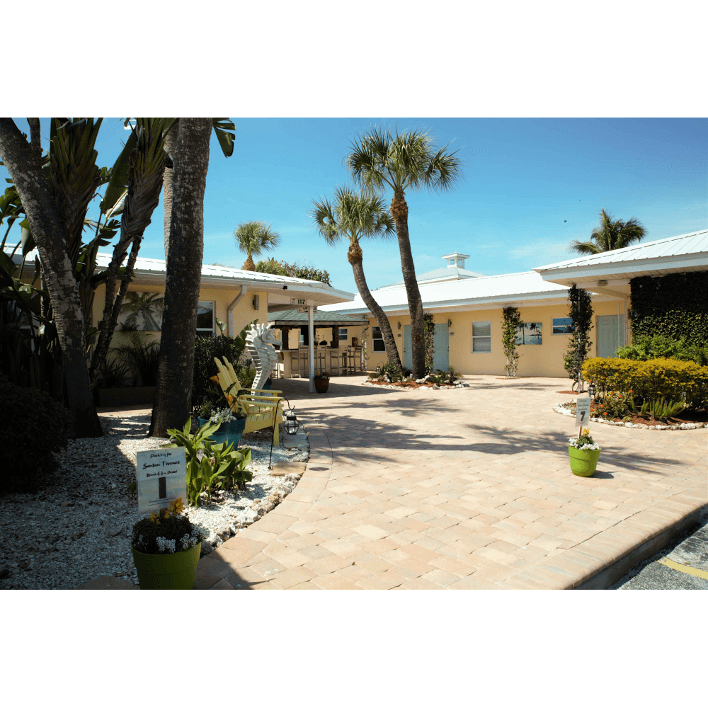 Suntan Terrace, Resort in Nokomis