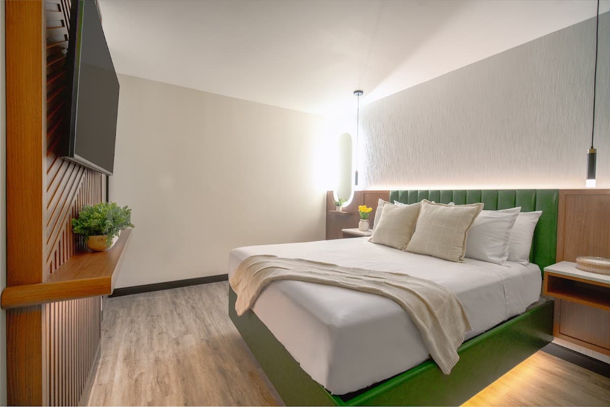 LYFE INN & SUITES by AGA - North Hollywood Universal Studios, Hotel in North Hollywood