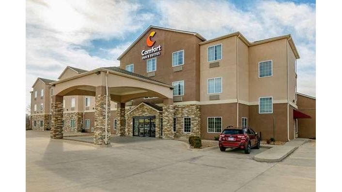 Comfort Inn & Suites near Bethel College, Hotel in North Newton