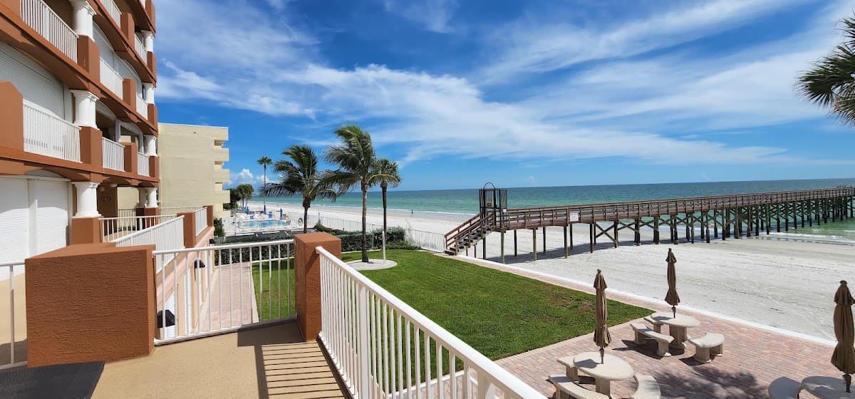 La Contessa Condominiums, Hotel in North Redington Beach