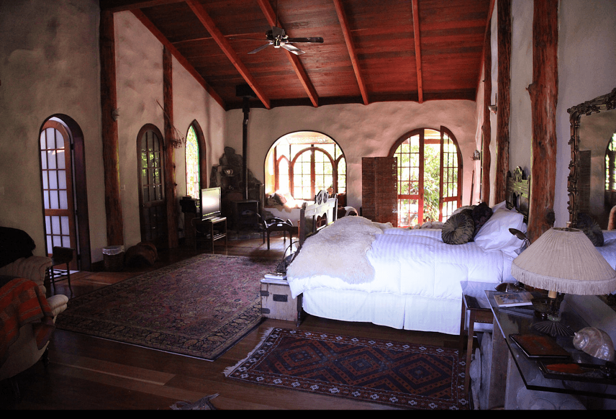 The Guest House, Bed & Breakfast in Novato