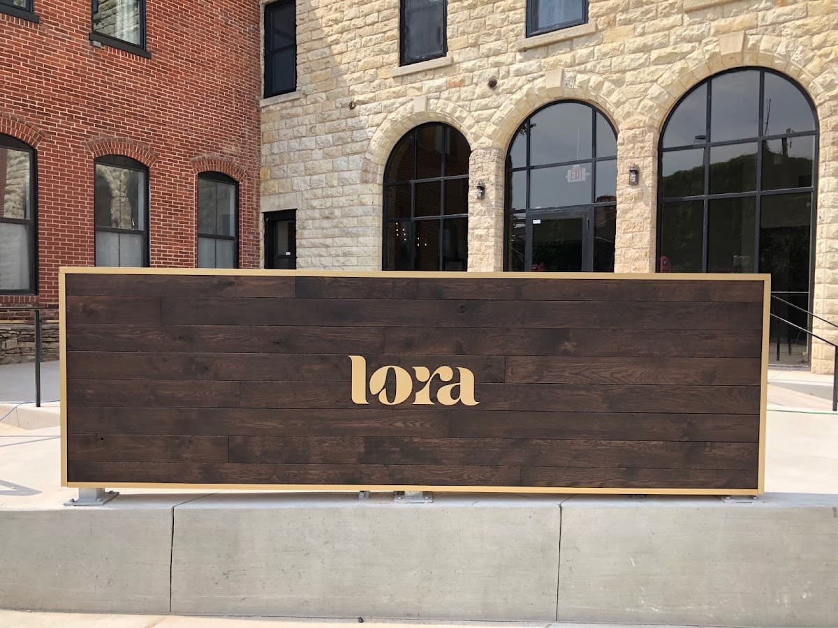 Lora Hotel & Event Center, Hotel in Oak Park Heights