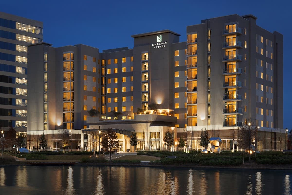 Embassy Suites by Hilton The Woodlands at Hughes Landing, Hotel in The Woodlands