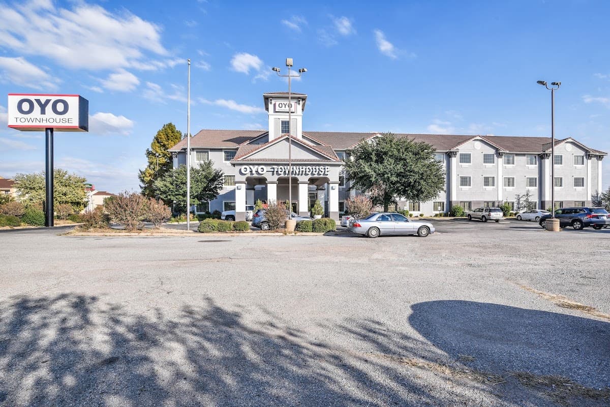 OYO Townhouse Oklahoma City Airport, Hotel in Oklahoma City