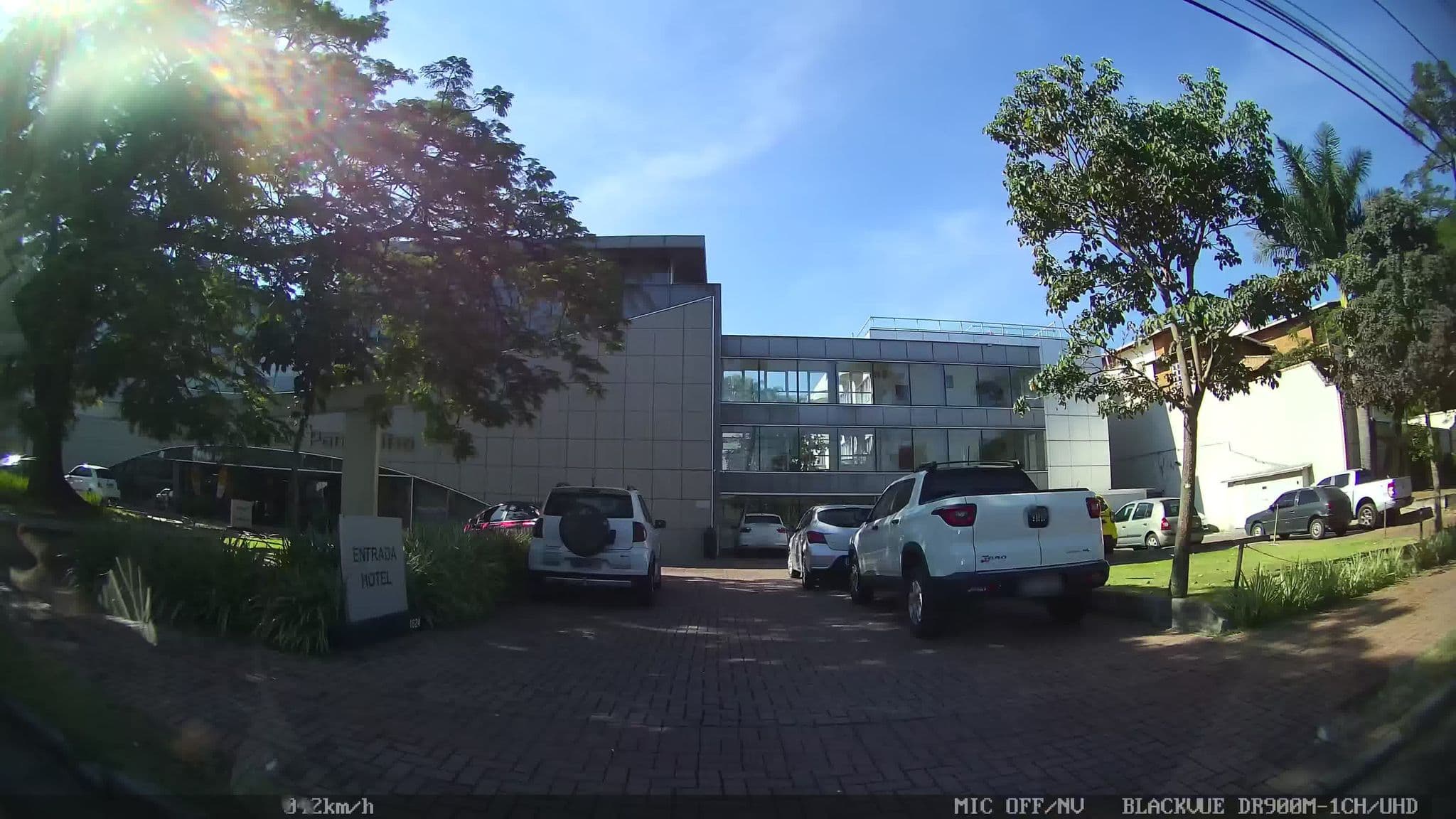 Street view near San Diego Concept Pampulha, Belo Horizonte — © kaart_1 (CC BY-SA · Mapillary)