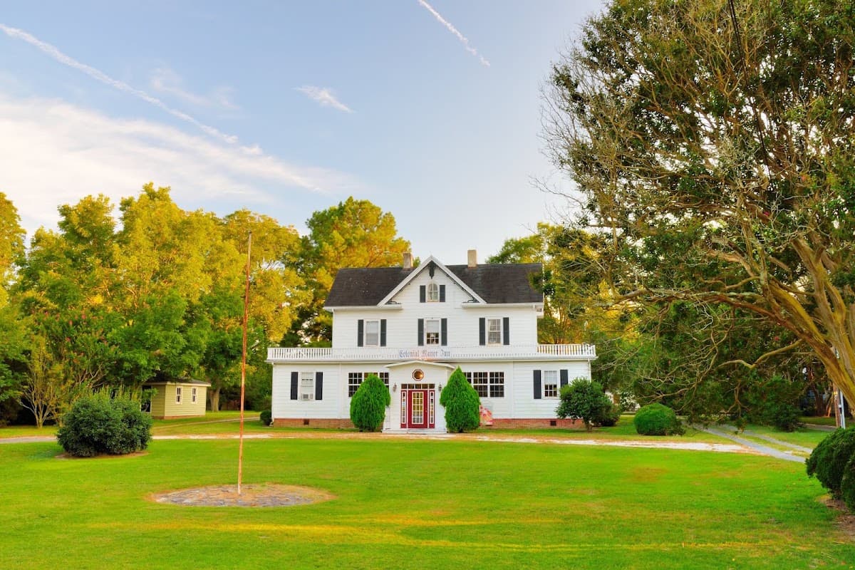 1882 Colonial Manor Inn, Bed & Breakfast in Onancock