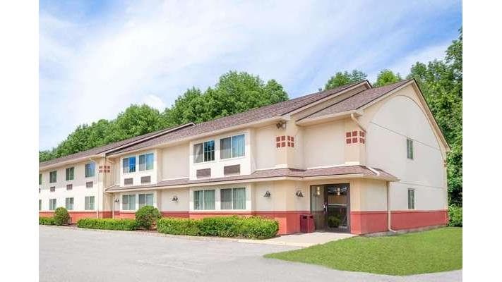 Super 8 by Wyndham Oneonta/Cooperstown, Hotel in Oneonta