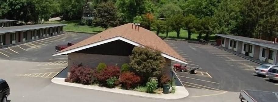 Motel 88, Hotel in West End