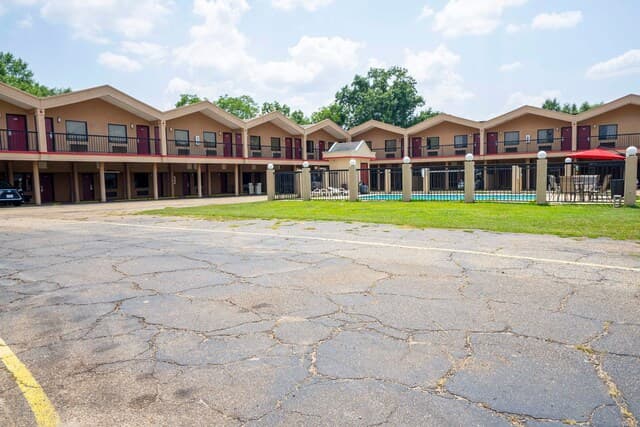 OYO Hotel Opp AL, Floral Hwy, Hotel in Opp