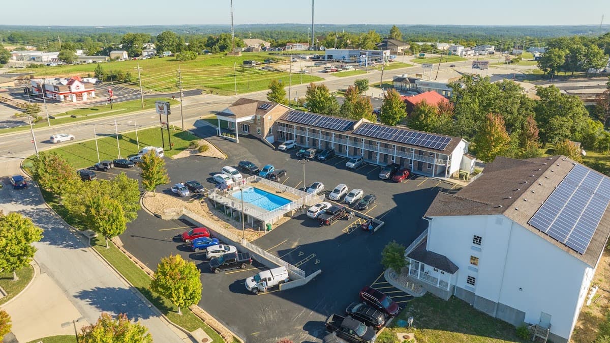 Schmidt's Creek Hotel, Hotel in Osage Beach