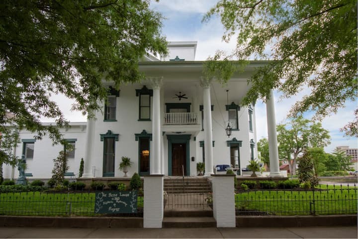 Belle Louise Historic Bed & Breakfast, Hotel in Paducah