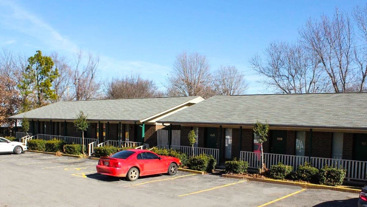 Oak Hill Inn and Suites, Motel in Park Hill