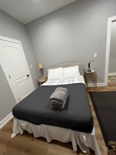 LONG STAY,4BED,UC 2MI,FREE PRKG,DWTN 15MIN, Hotel in Parkway Garden Homes