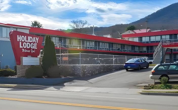 Holiday Lodge Virginia (Listing Partner), Aparthotel in Pearisburg