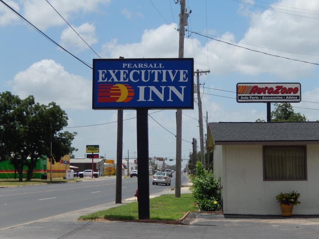 Pearsall Executive Inn, Motel in Pearsall