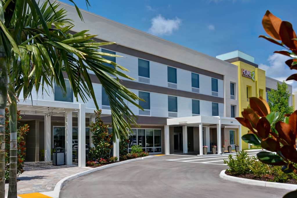 Home2 Suites by Hilton Naples I-75 Pine Ridge Road, Hotel in Vineyards