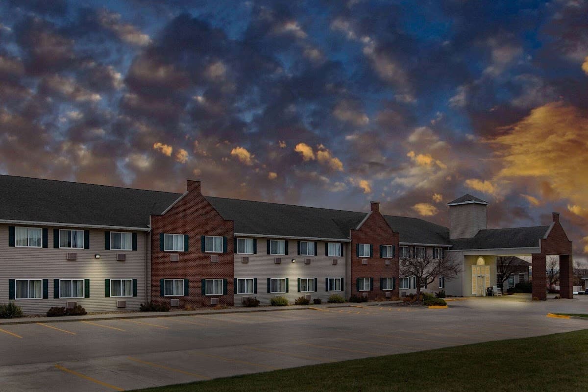 AmericInn by Wyndham Pella, Hotel in Pella