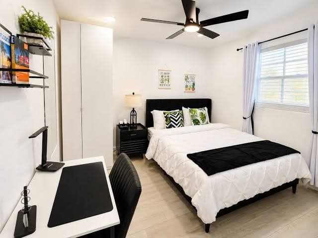 New Private Studio•Near Hard Rock Stadium & Hotel, Hotel in Pembroke Pines