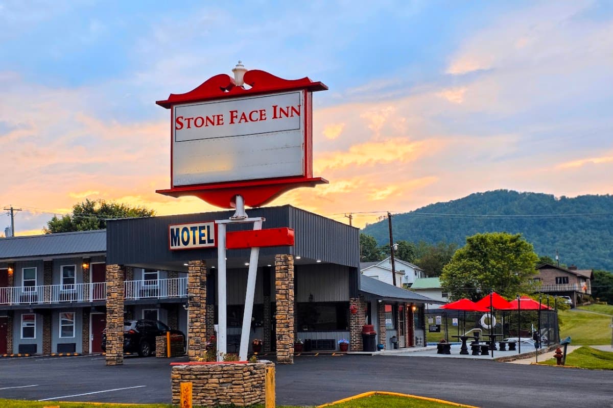 Stone Face Inn, Hotel in Pennington Gap