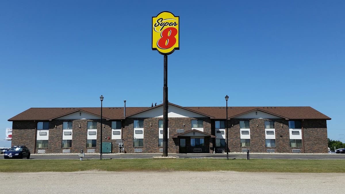 Super 8 by Wyndham Perham, Hotel in Perham