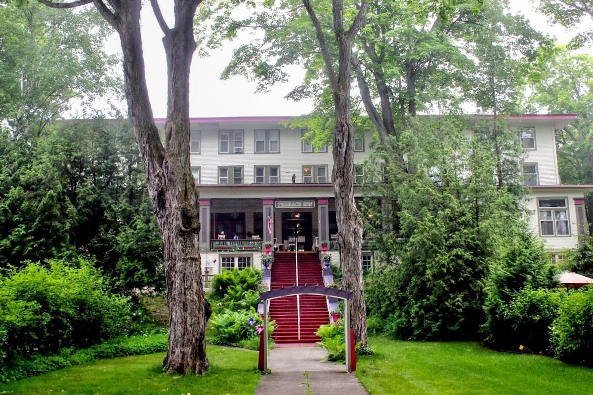 Terrace Inn and 1911 Restaurant, Hotel in Petoskey