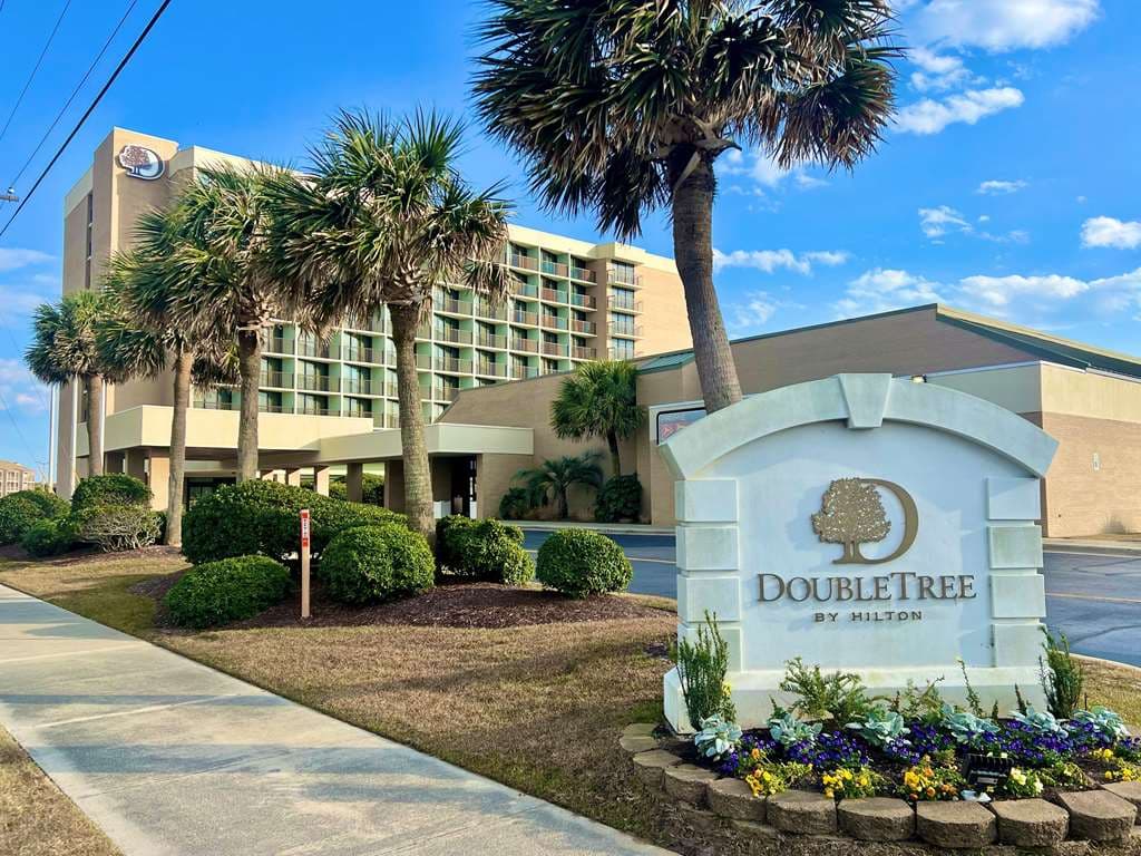 DoubleTree by Hilton Hotel Atlantic Beach Oceanfront, Hotel in Pine Knoll Shores