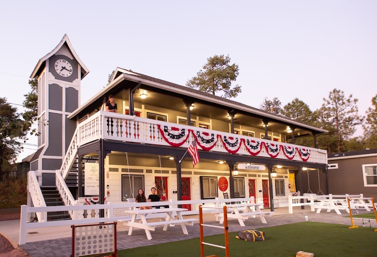 The Strawberry Inn, Hotel in Pine