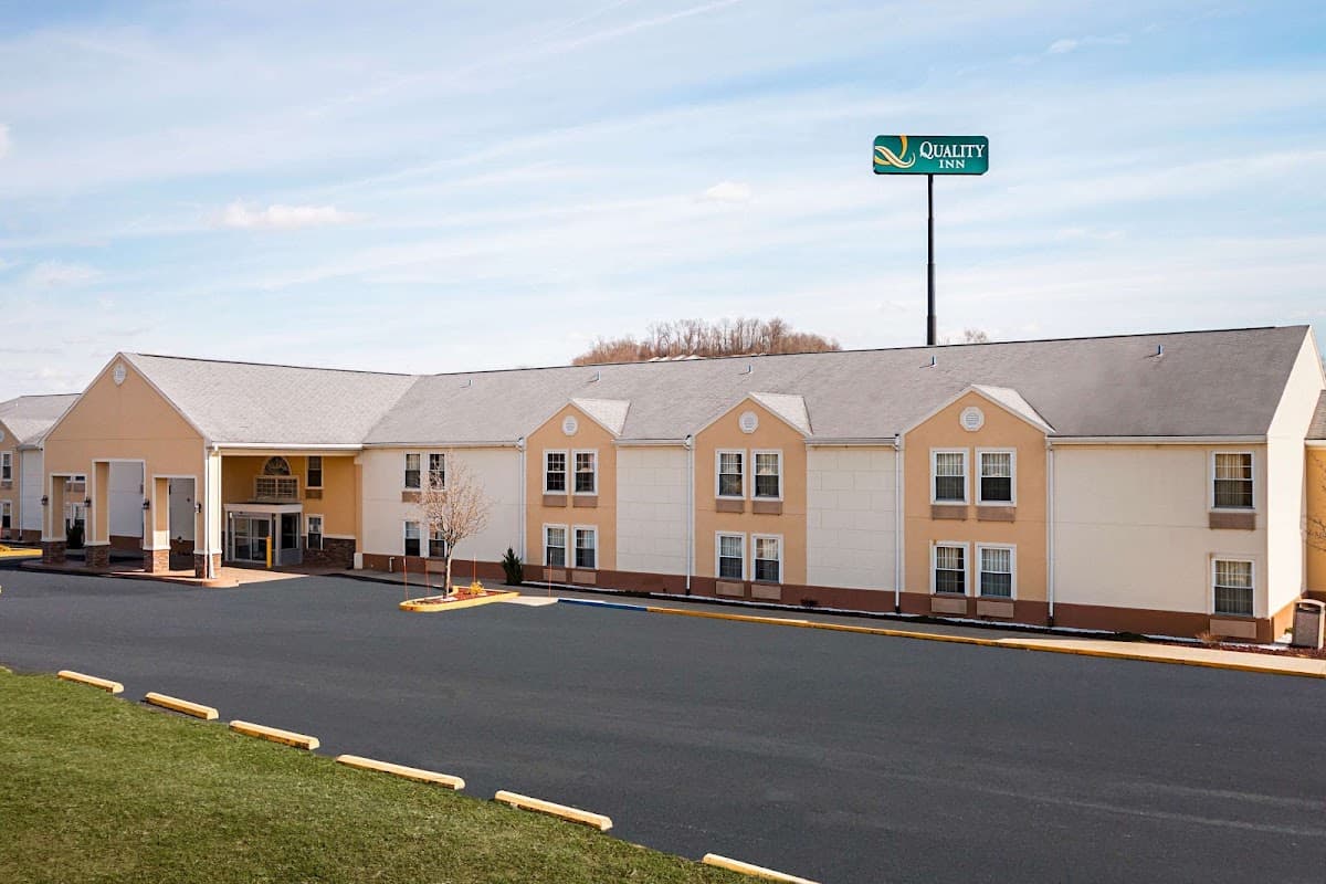 Quality Inn Fairmont, Hotel in Pleasant Valley